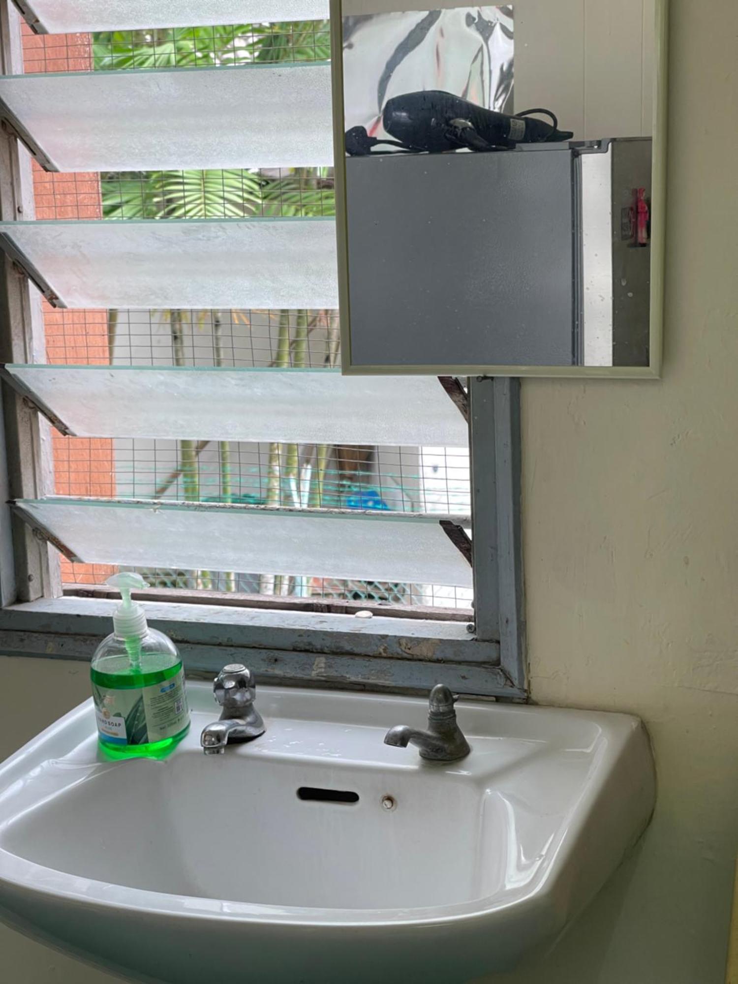 Pelangi Capsule Hostel Johor Bahru Esterno foto