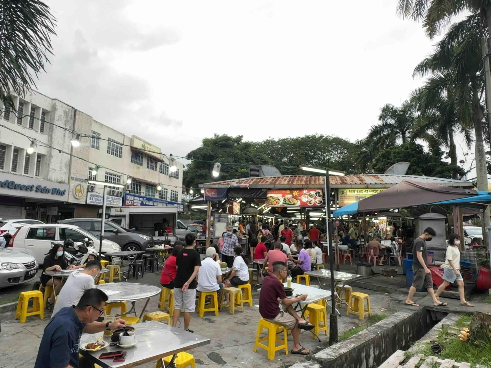 Pelangi Capsule Hostel Johor Bahru Esterno foto