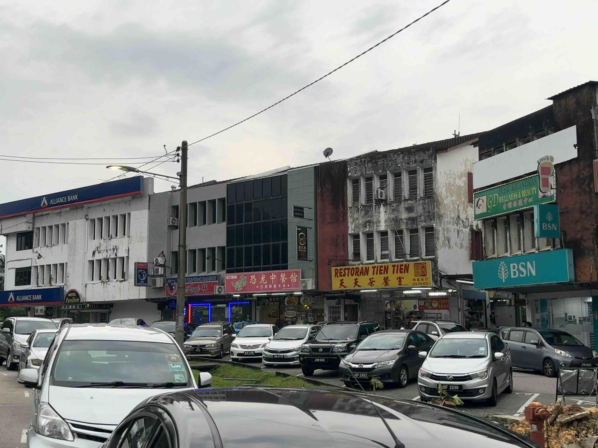 Pelangi Capsule Hostel Johor Bahru Esterno foto